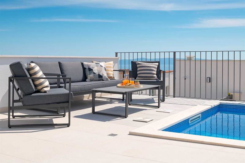 Villa Maxima with Heated Pool Makarska