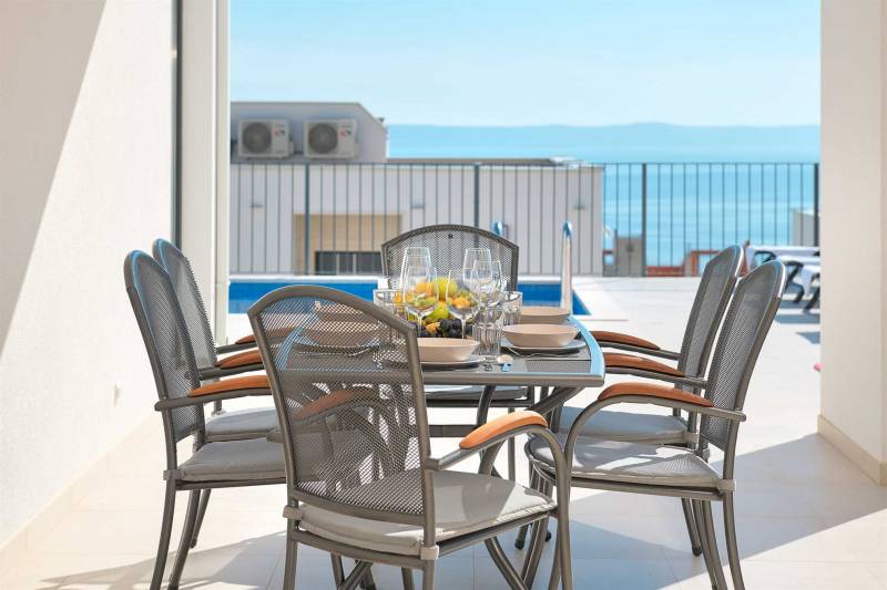 Villa Maxima with Heated Pool Makarska