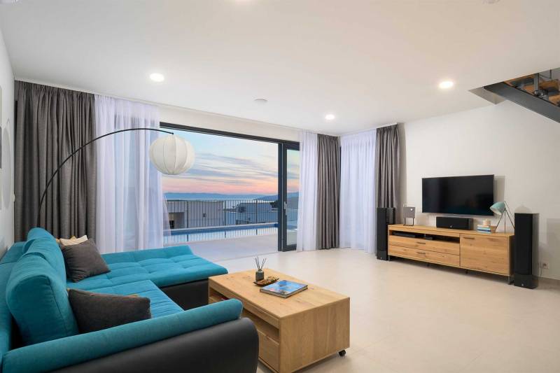 Villa Maxima with Heated Pool Makarska