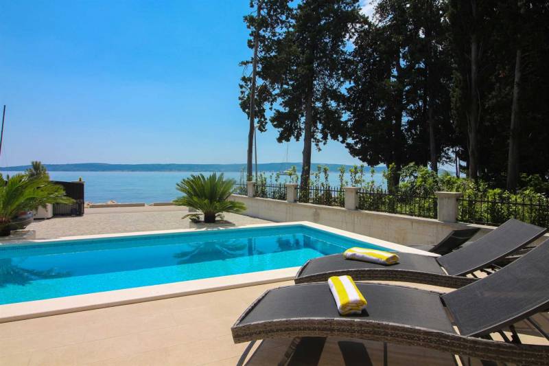Beachfront Villa Sea Mystery with Pool for Rent in Trogir Riviera