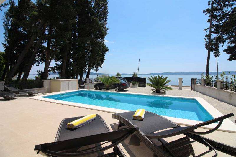 Beachfront Villa Sea Mystery with Pool Split