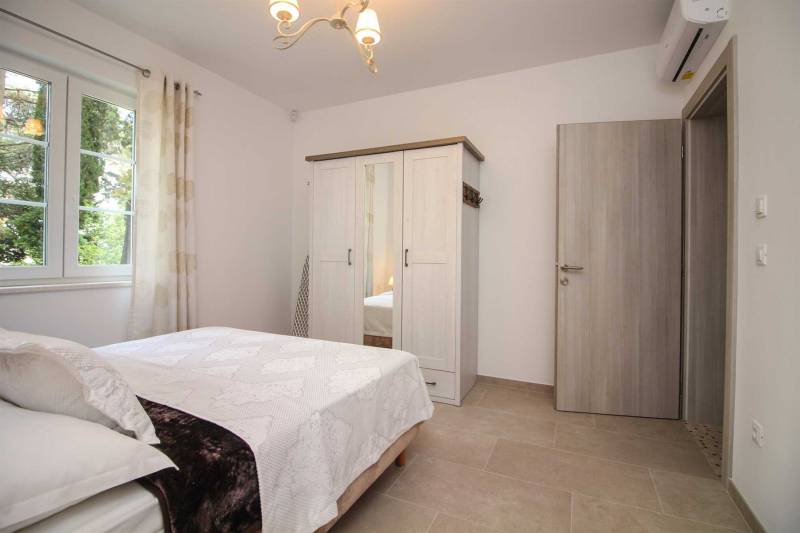 Beachfront Villa Sea Mystery with Pool Split