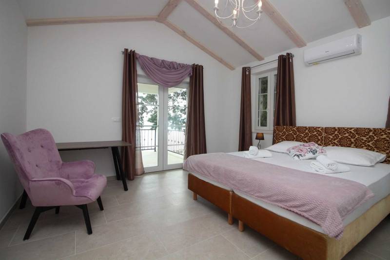 Beachfront Villa Sea Mystery with Pool Split