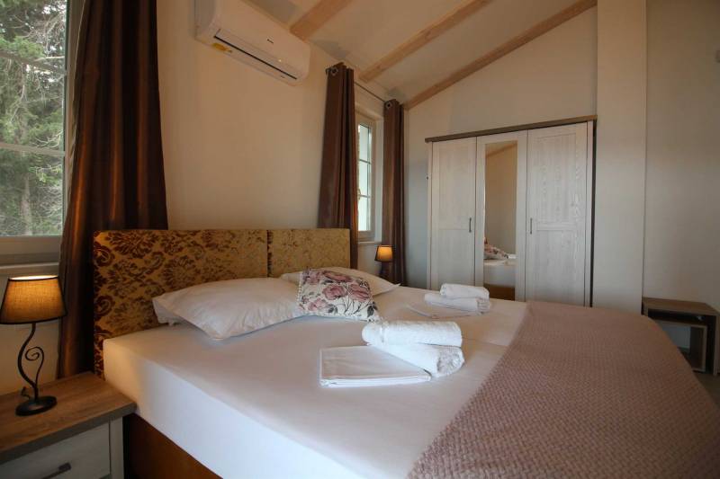 Beachfront Villa Sea Mystery with Pool Split