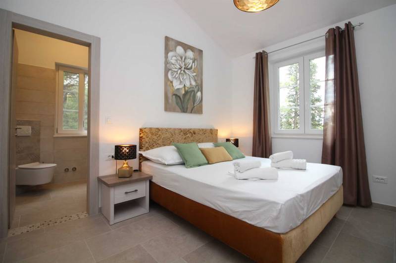 Beachfront Villa Sea Mystery with Pool Split