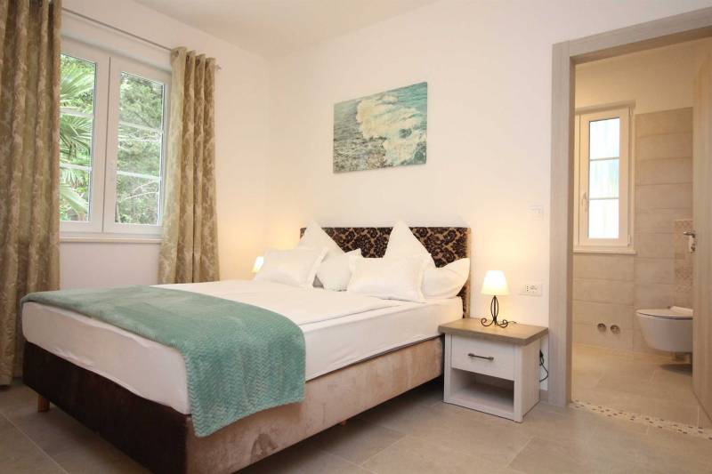 Beachfront Villa Sea Mystery with Pool Split