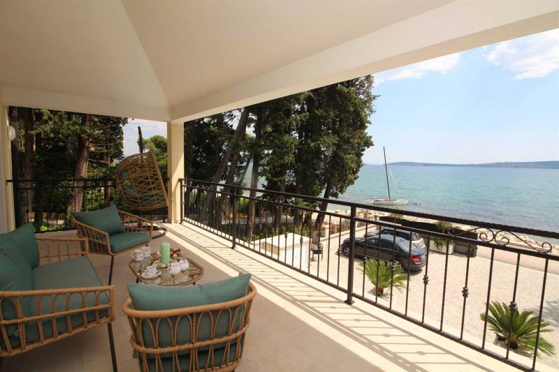 Beachfront Villa Sea Mystery with Pool Split