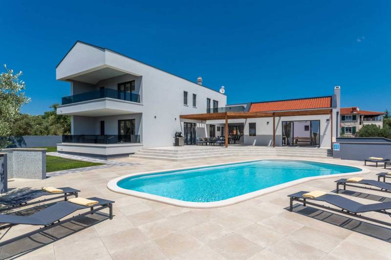 Luxury Villa Immensity with Pool Pula
