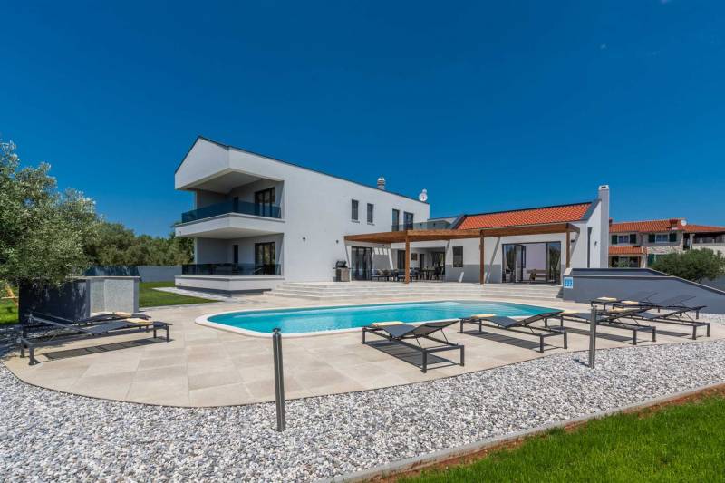 Luxury Villa Immensity with Pool Pula