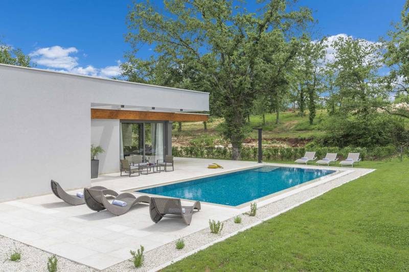 Villa Astera with Heated Pool Pazin