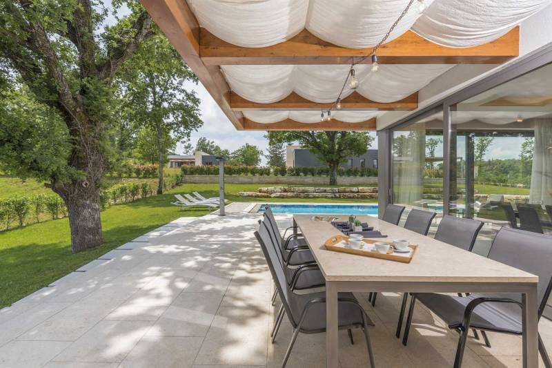 Villa Astera with Heated Pool Pazin