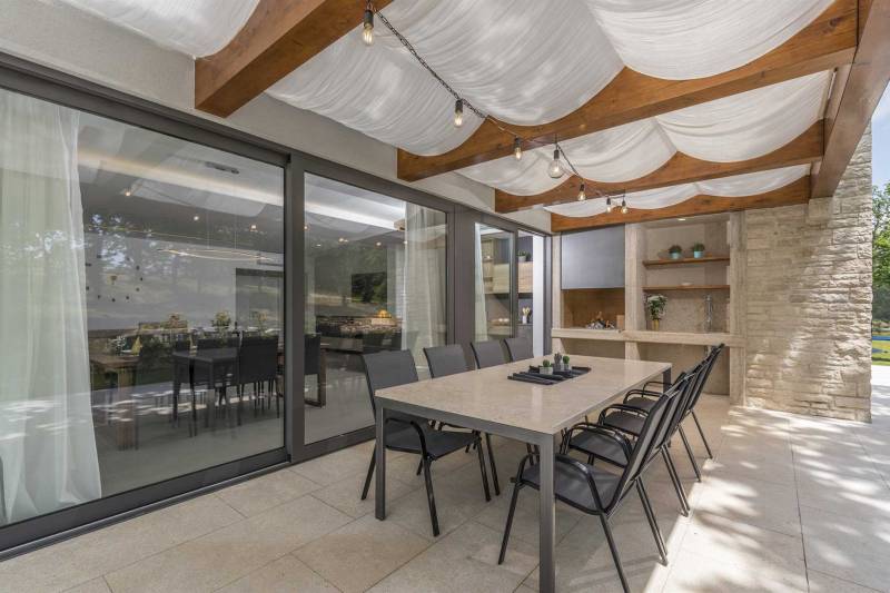 Villa Astera with Heated Pool Pazin