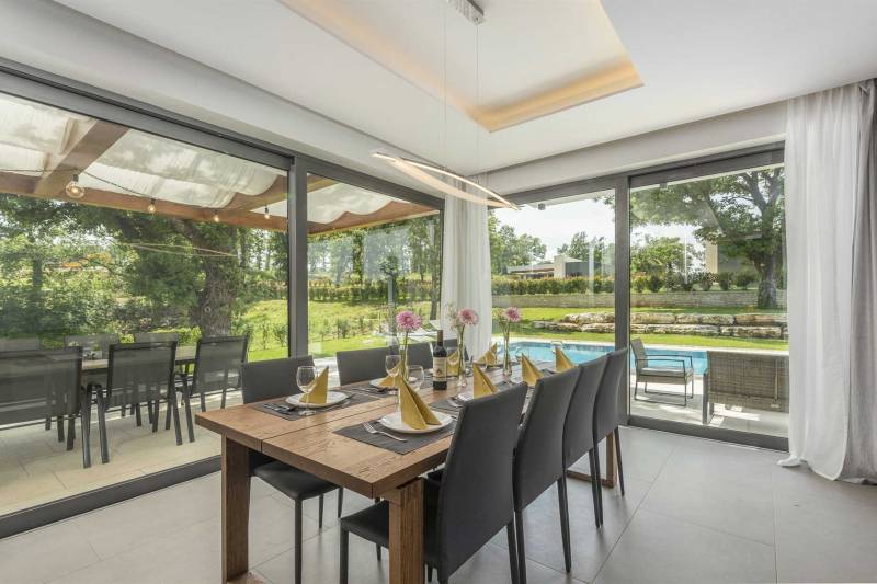 Villa Astera with Heated Pool Pazin
