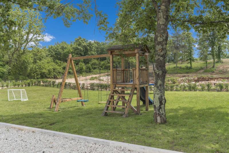 Villa Astera with Heated Pool Pazin