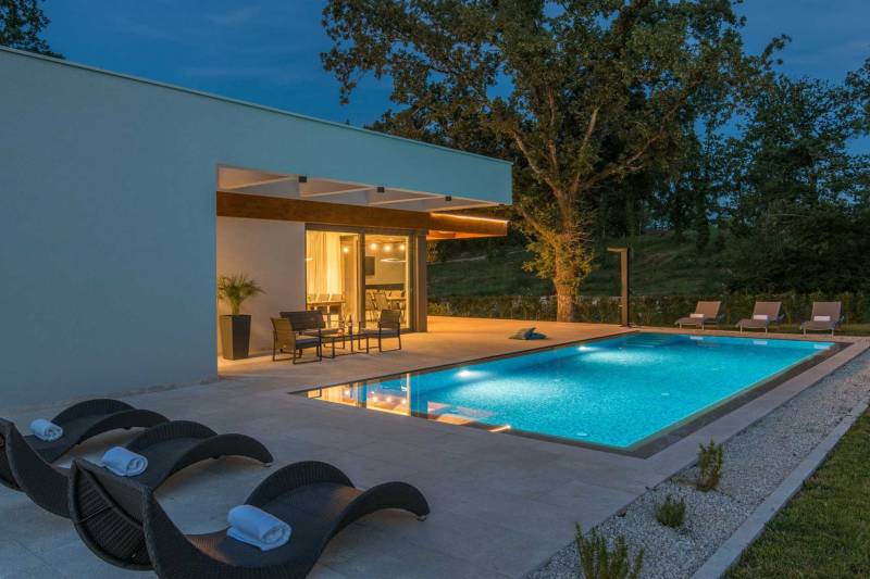 Villa Astera with Heated Pool Pazin