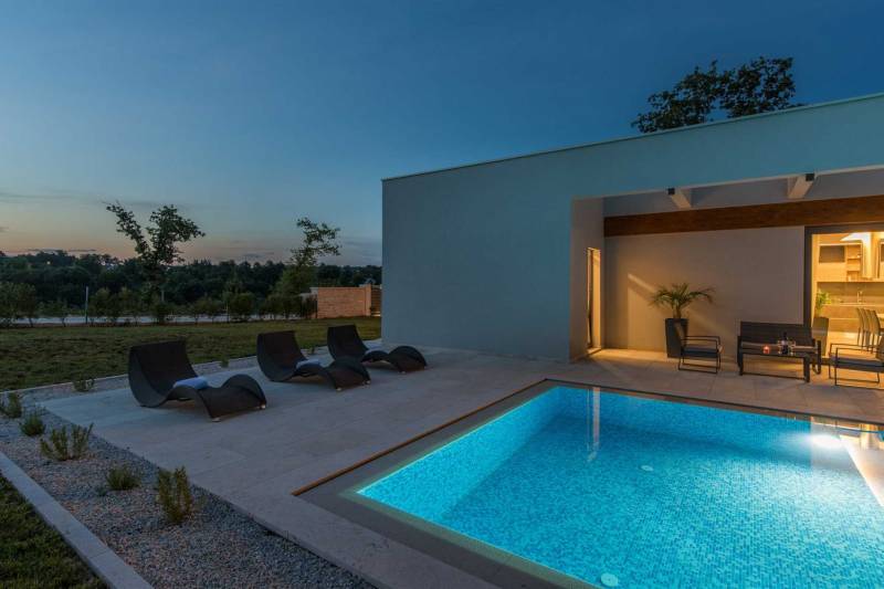 Villa Astera with Heated Pool Pazin