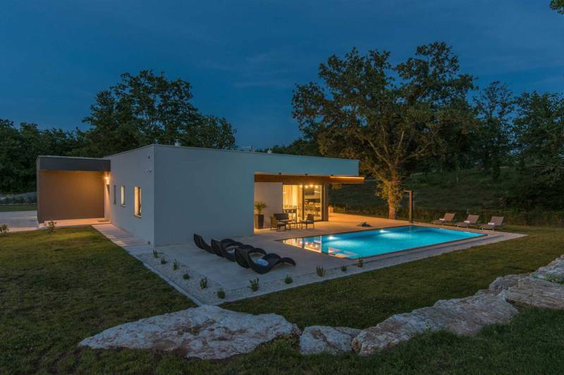 Villa Astera with Heated Pool Pazin