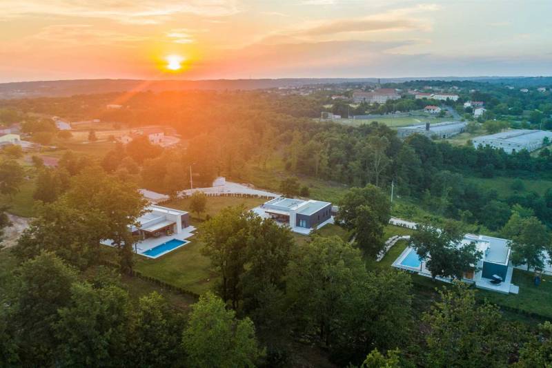 Villa Astera with Heated Pool Pazin