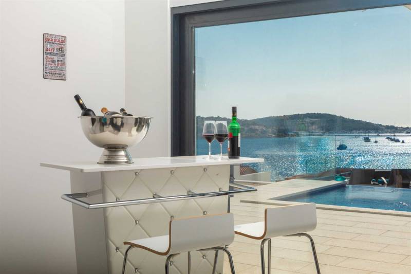 Villa Neptunia with Infinity Pool II Primošten