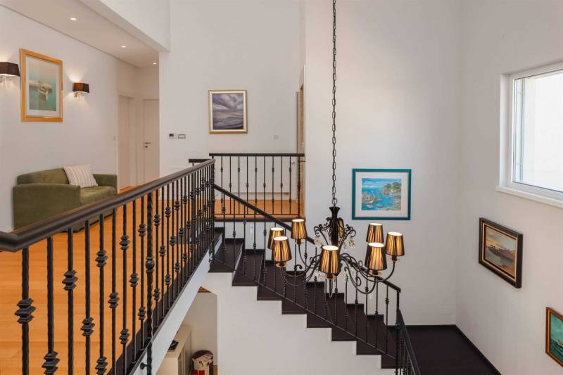 Beachfront Villa Grandissima with Pool Šibenik