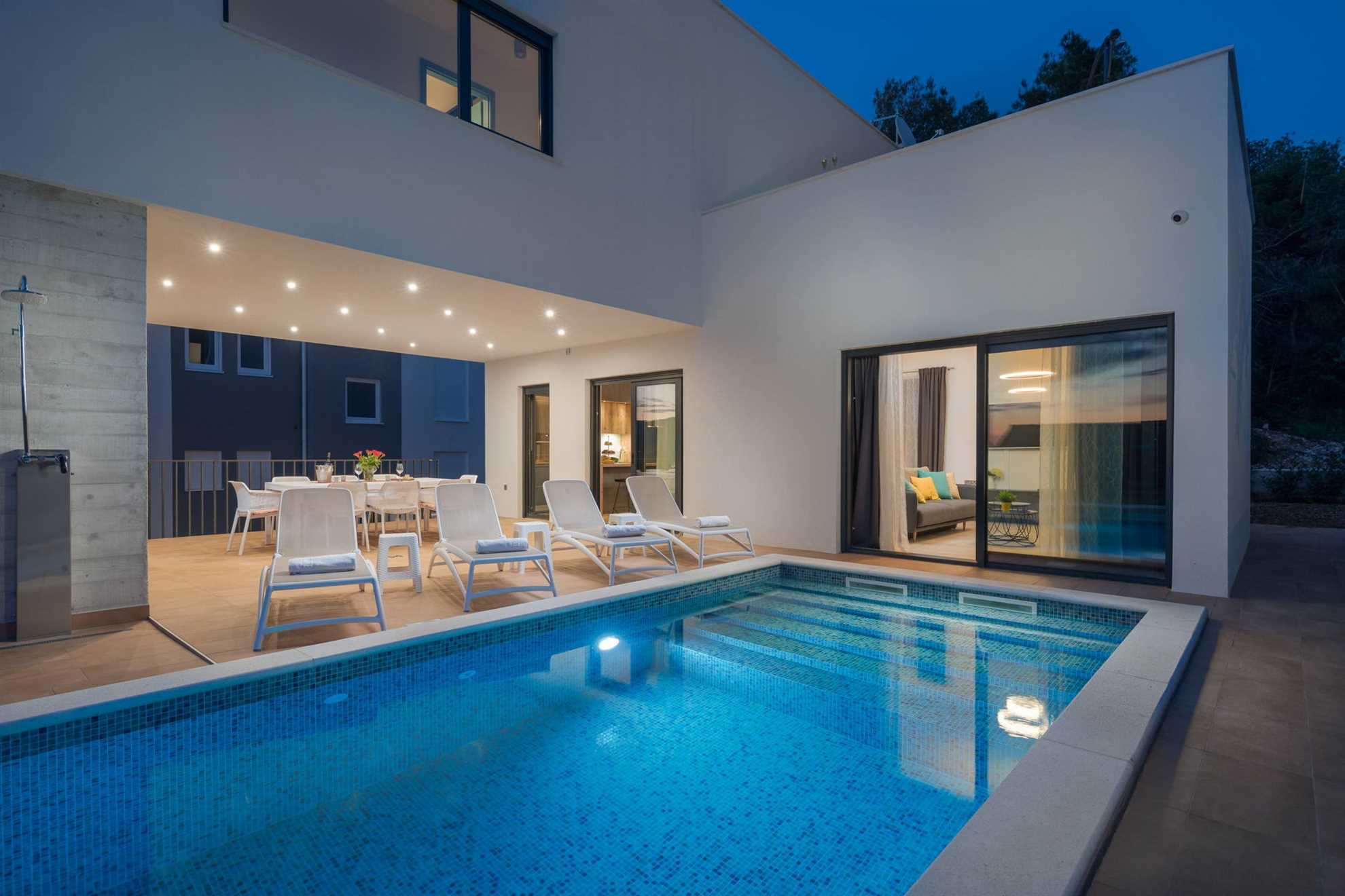 Villa Dare to Dream with Pool