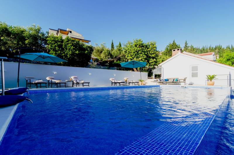 Villa Happy Daze with Infinity Pool Dubrovnik