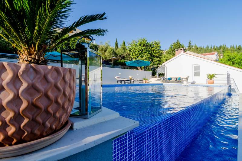 Villa Happy Daze with Infinity Pool Dubrovnik