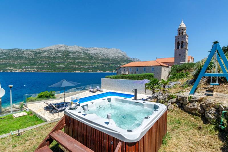 Strandvilla Gabriela med Basseng Korčula