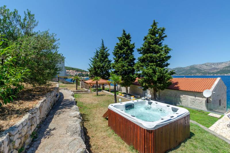 Strandvilla Gabriela med Basseng Korčula