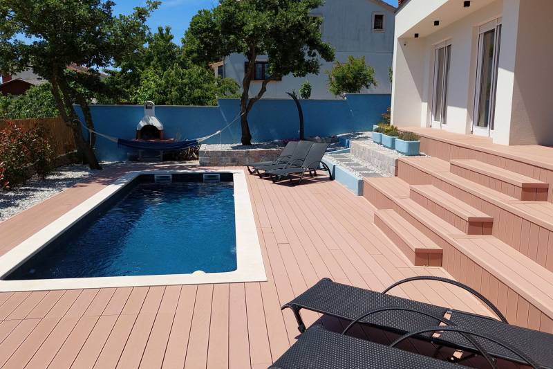 Villa Ernesta with Pool Pula
