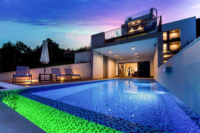 Luxury Villa Aspecta with Pool
