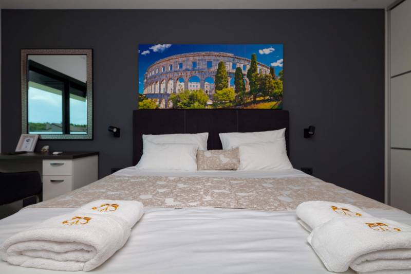 Villa Siena med Basseng Pula