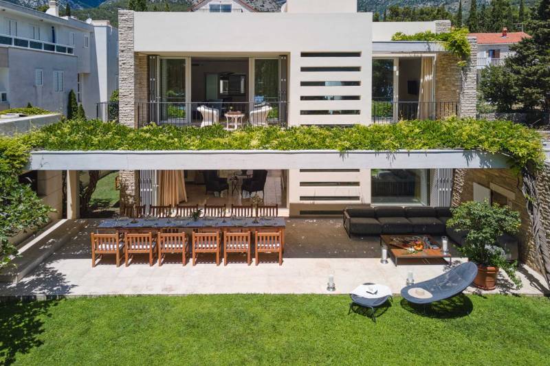Villa White Palace of Golden Cape mit Pool Brač