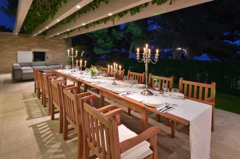 Villa White Palace of Golden Cape mit Pool Brač
