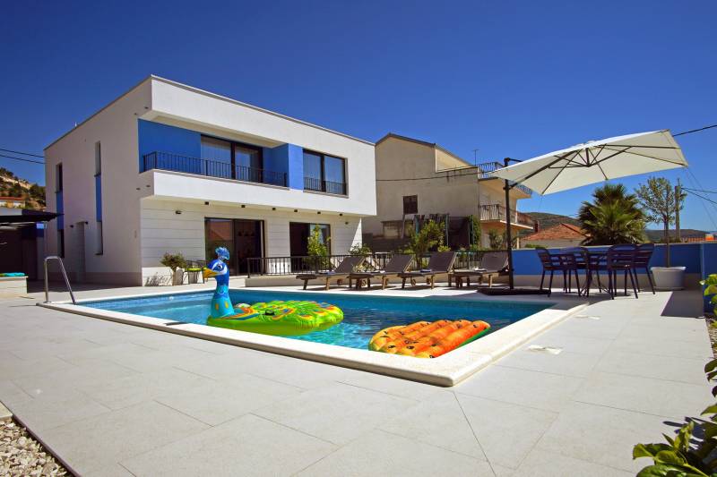 Villa Lady Blue mit beheiztem Pool Trogir