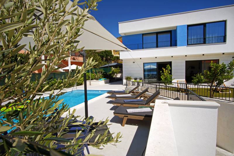 Villa Lady Blue mit beheiztem Pool Trogir