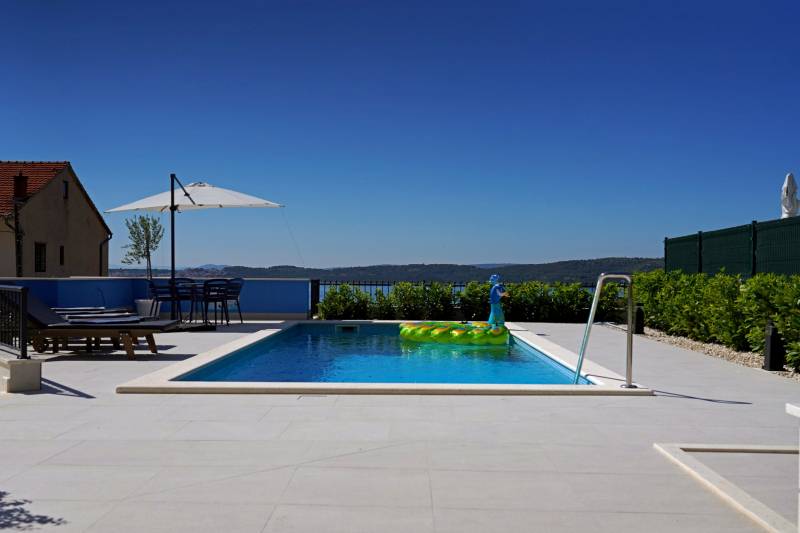Villa Lady Blue mit beheiztem Pool Trogir