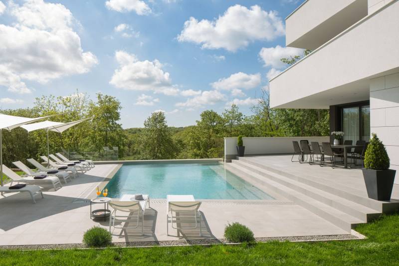 Luxury Villa Triumph with Pool Pazin