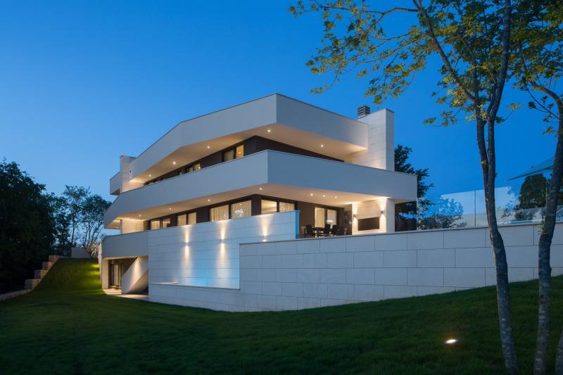Luxury Villa Triumph with Pool Pazin