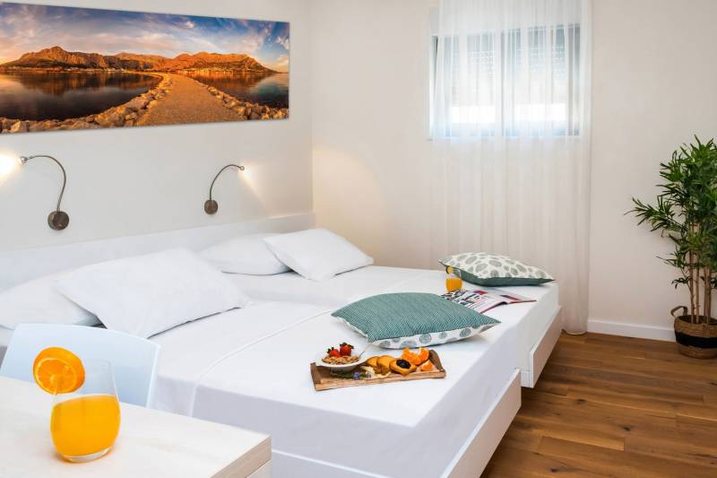 Luxury Villa Diorama with Pool Omiš