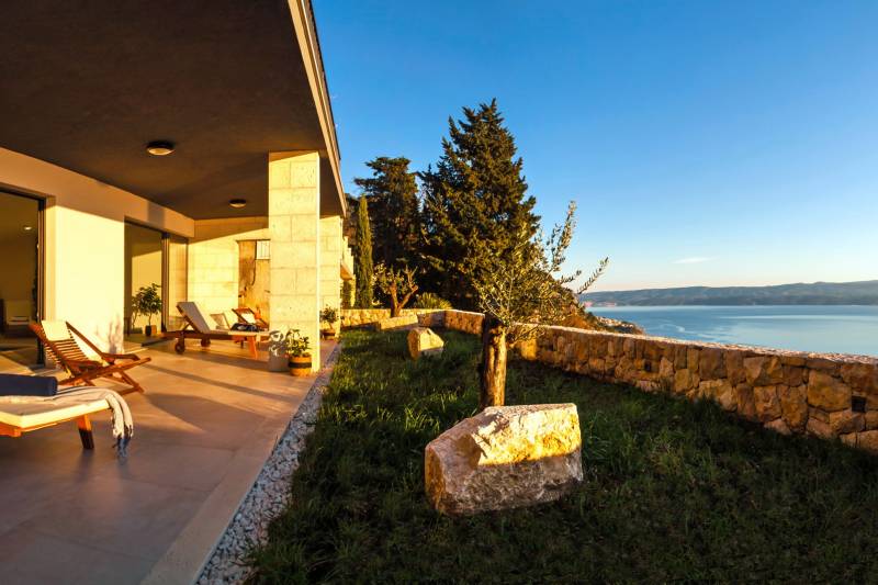 Luxury Villa Diorama with Pool Omiš