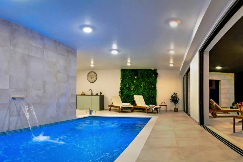 Luxury Villa Diorama with Pool Omiš