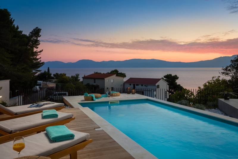 Villa Sun Kissed with Pool Makarska