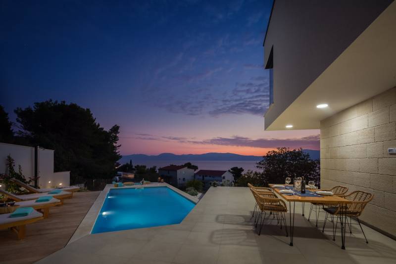 Villa Sun Kissed with Pool Makarska