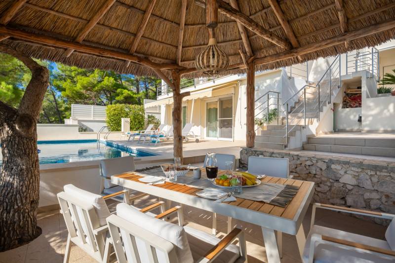 Strandvilla Allegria mit Pool Primošten
