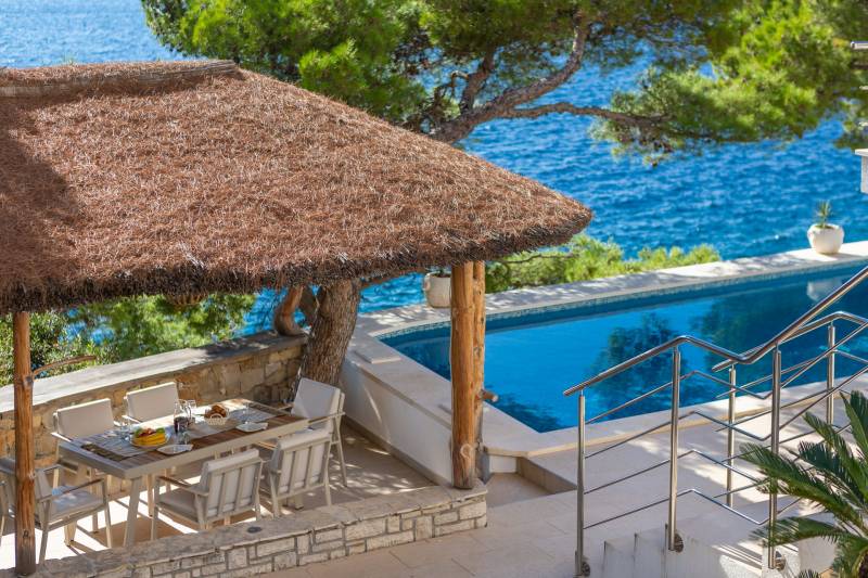 Strandvilla Allegria mit Pool Primošten