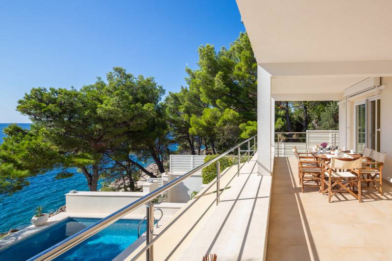 Strandvilla Allegria mit Pool Primošten