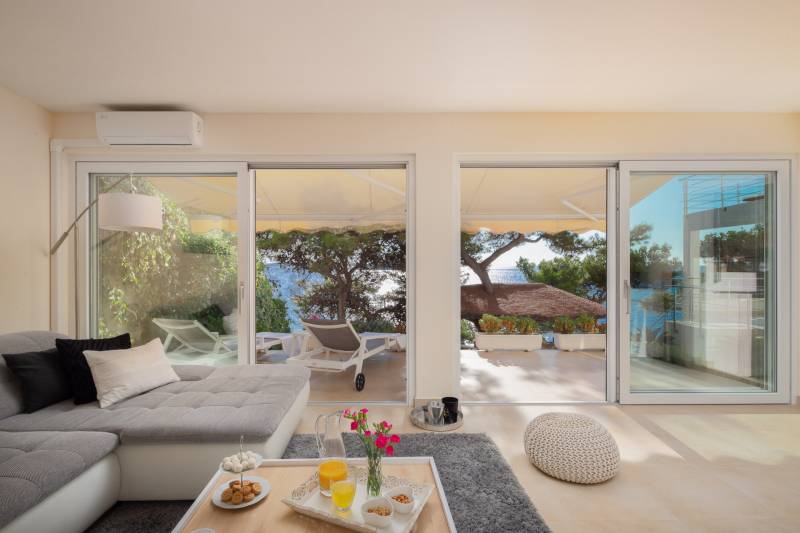 Strandvilla Allegria mit Pool Primošten