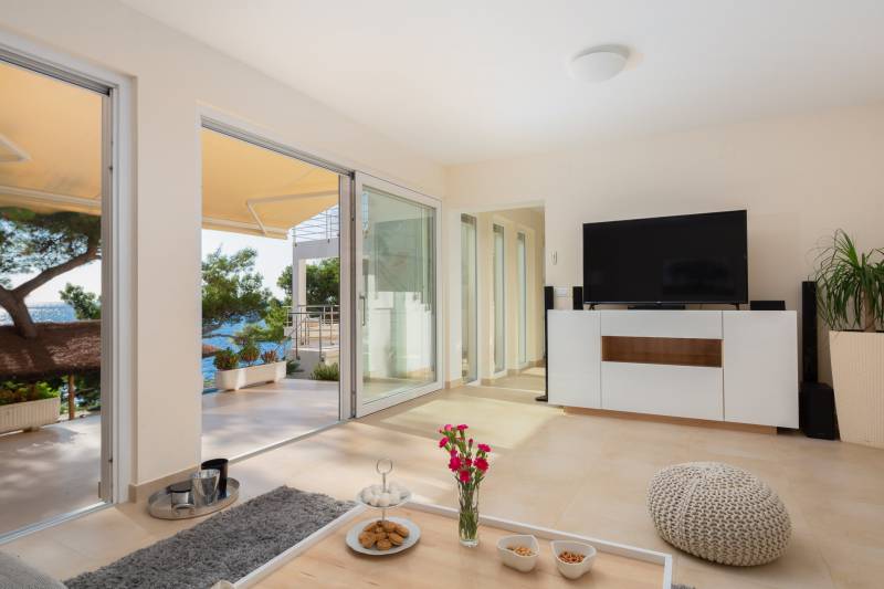 Strandvilla Allegria mit Pool Primošten