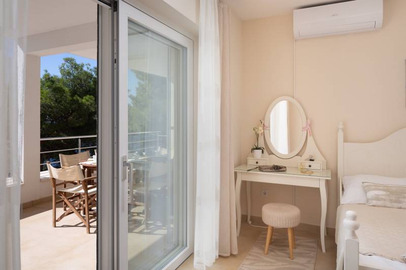 Strandvilla Allegria mit Pool Primošten